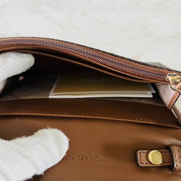 MICHAEL KORS Jet Set Travel Brown Multi Leather Phone Crossbody Bag - Picture 8 of 10